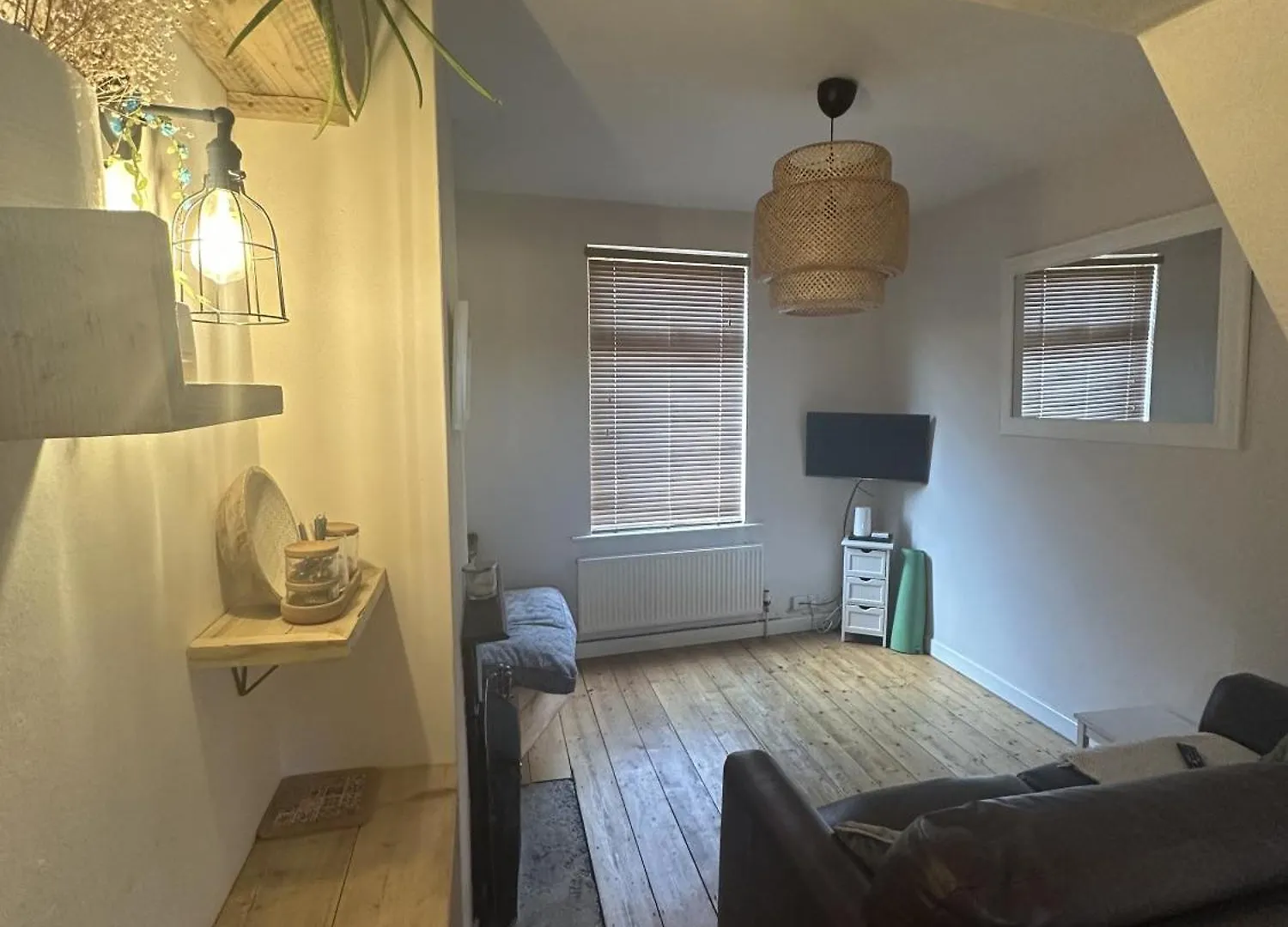 Holiday home Serene Bristol Home With Sunny Patio Garden